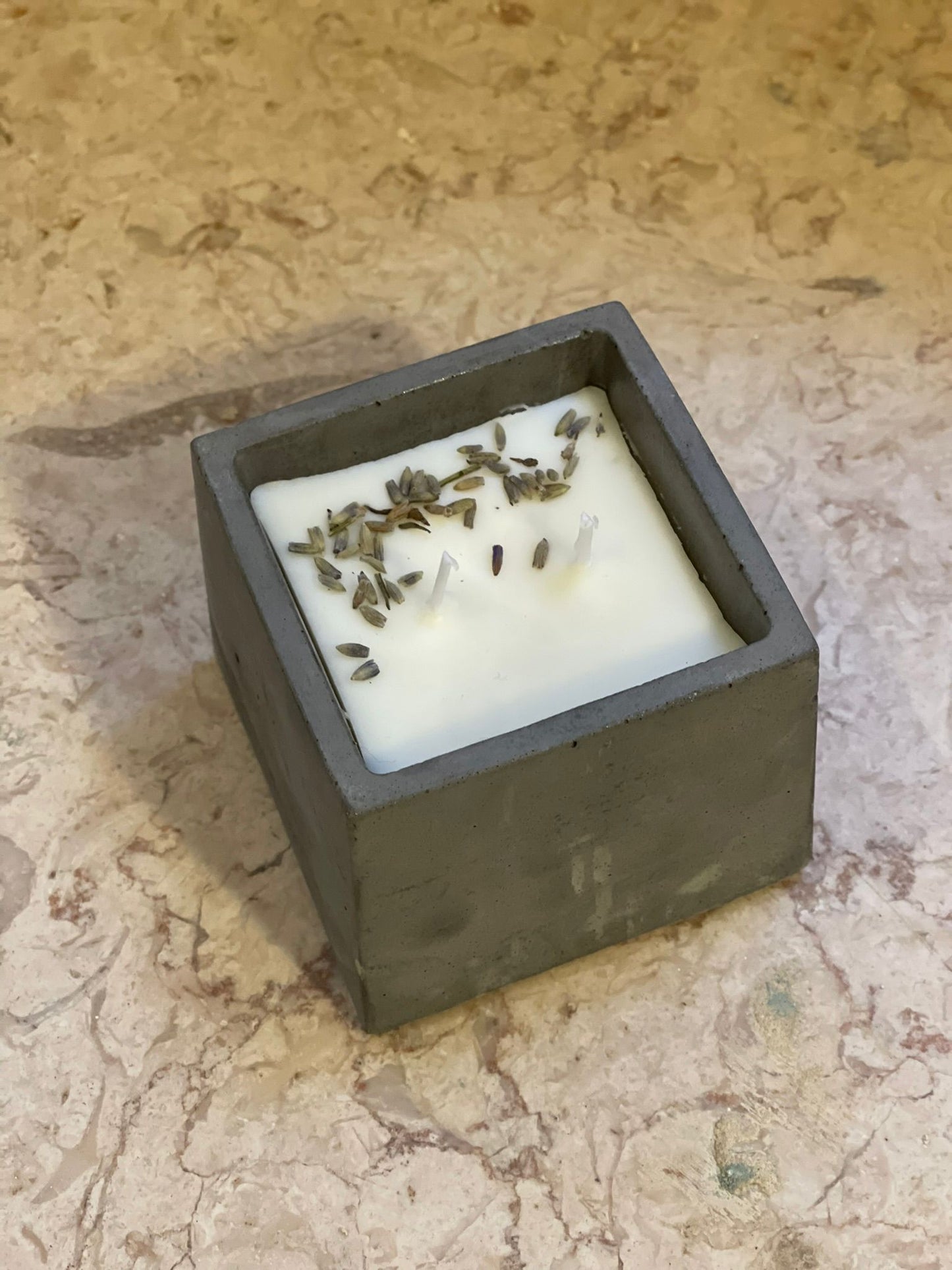 Scented candle - 130 ml