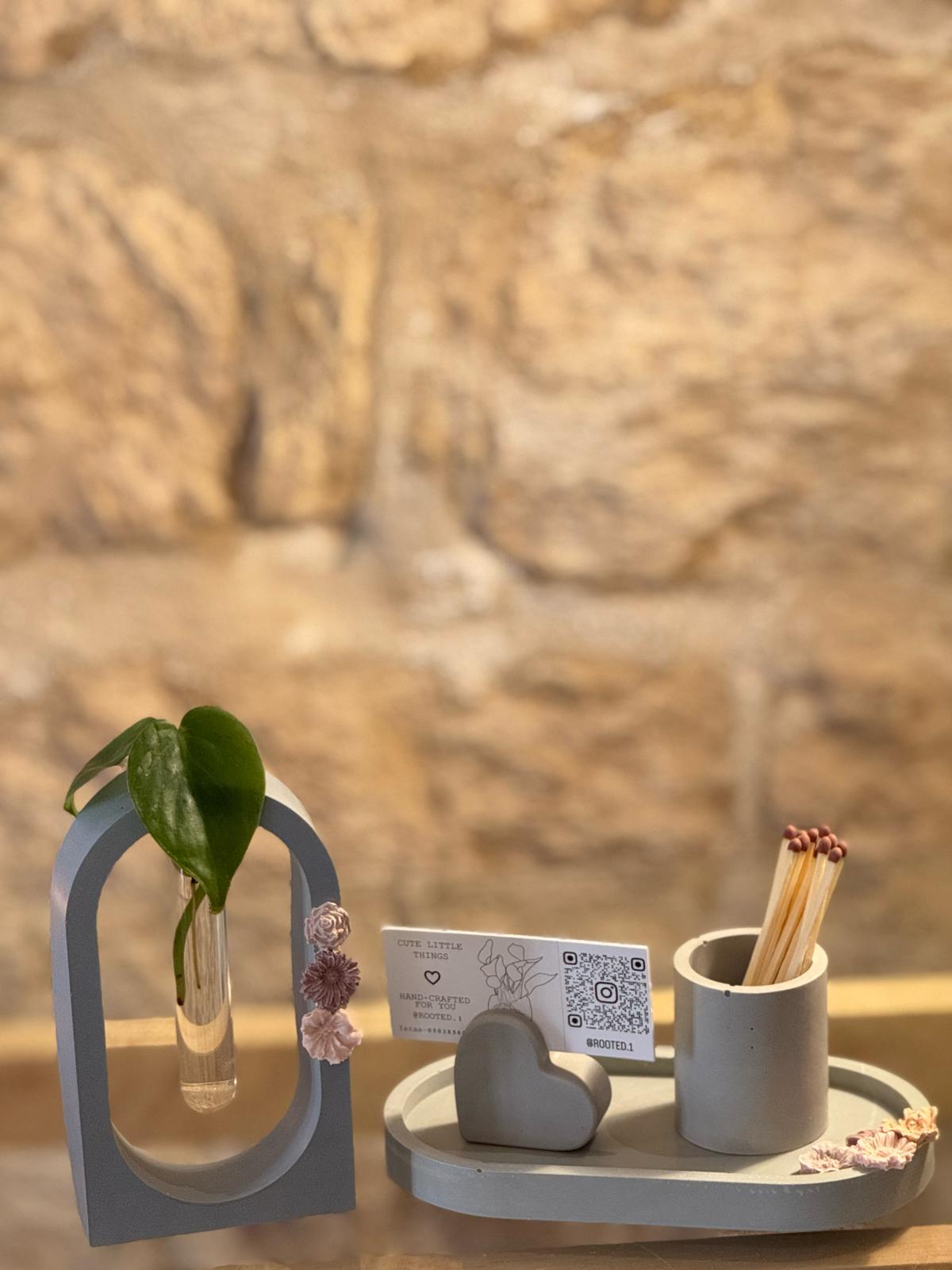 BLOOMED - in navy\grey