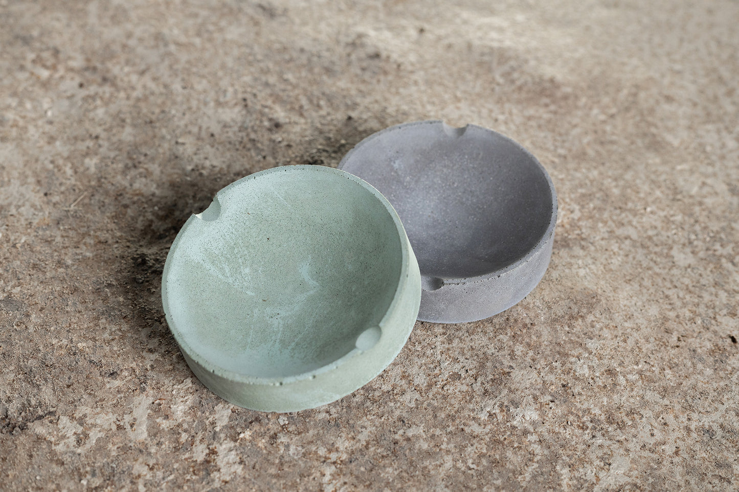 Concrete ashtray